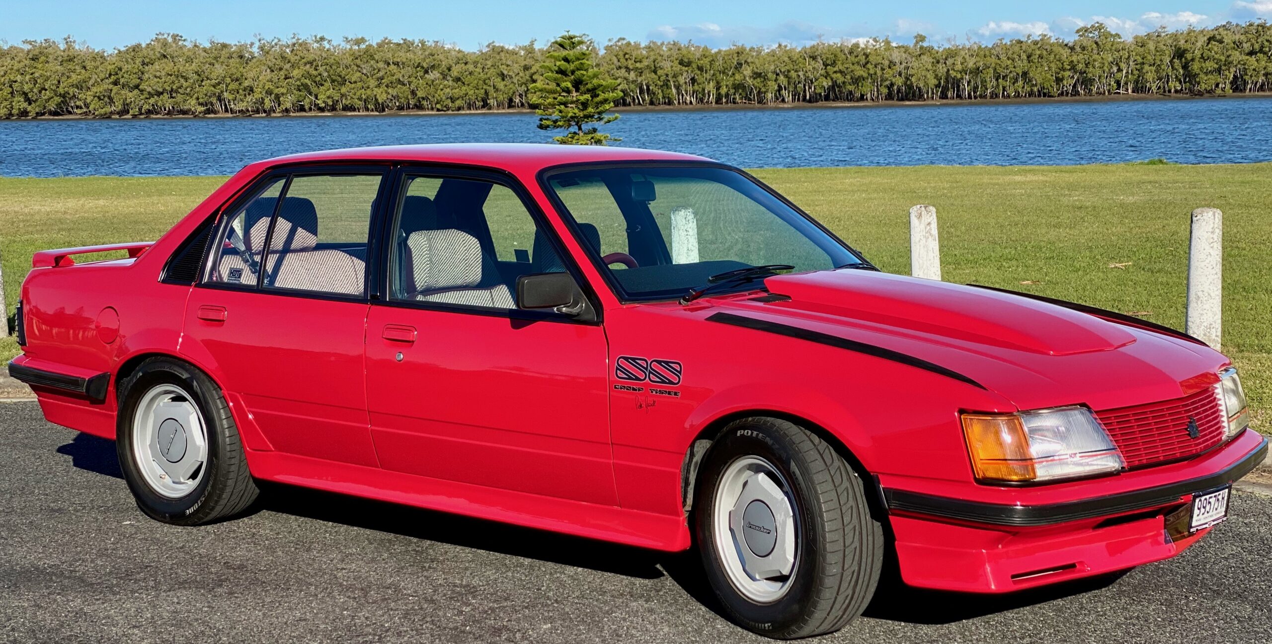 983 VH HDT Brock Group 3 SS Commodore